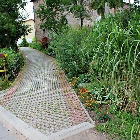 Zagroda Agroturystyczna Wiecha Mieroszow Buitenkant foto