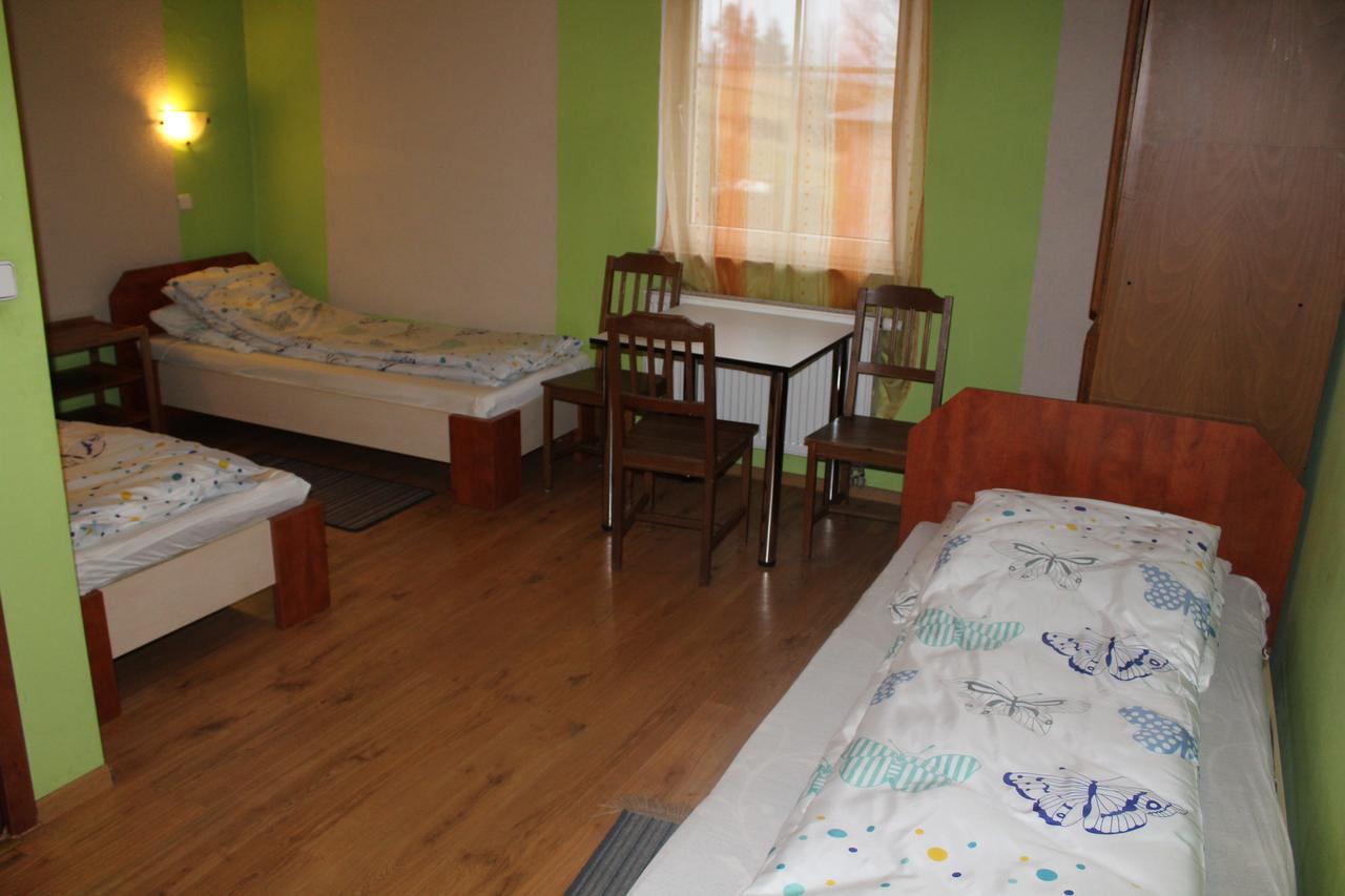 Zagroda Agroturystyczna Wiecha Mieroszow Buitenkant foto